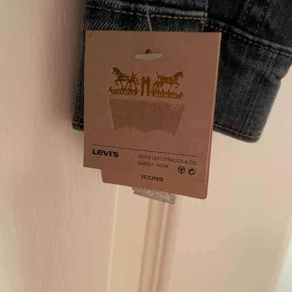 Levi’s jean jacket - Picture 5 of 5